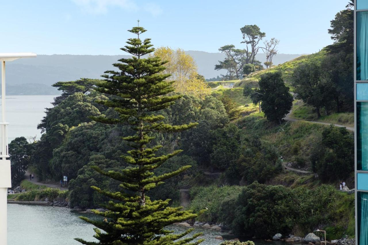 Superb Elevated Views Of Harbour With Heated Pool, Gym & Parking Apartment Mount Maunganui Exterior photo